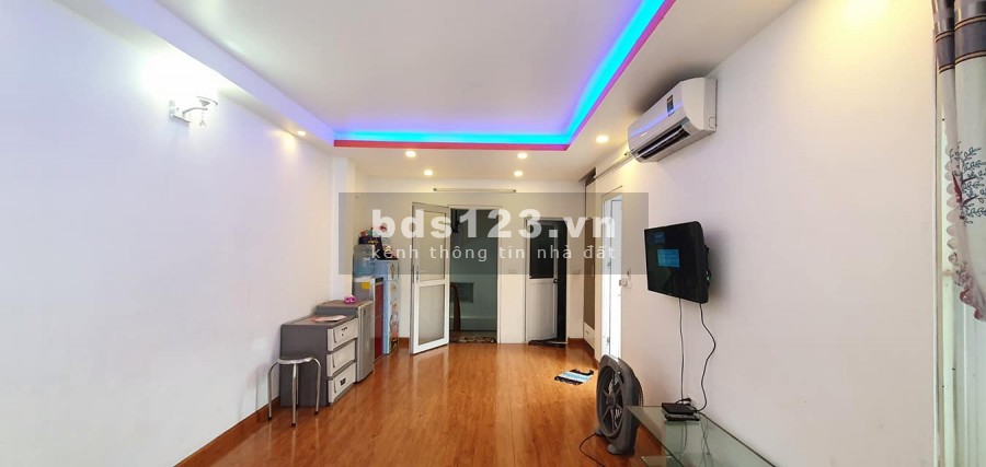 Chủ cần bán gấp nhà Tam Trinh, ngõ ô tô thông hai đầu, thoáng, ở sướng, diện tích rộng 44m2 nhỉnh 3 tỷ