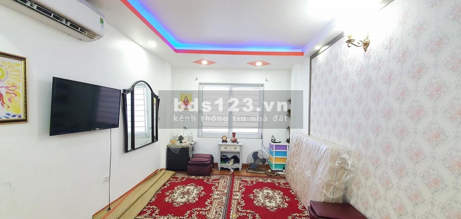 Chủ cần bán gấp nhà Tam Trinh, ngõ ô tô thông hai đầu, thoáng, ở sướng, diện tích rộng 44m2 nhỉnh 3 tỷ