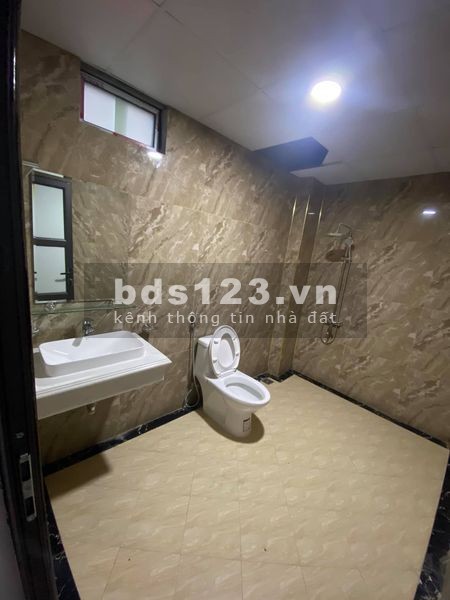 Bán nhà Văn Quán - Nhà tự xây - Ngõ 2.5m - ô tô quay đầu cách 30m