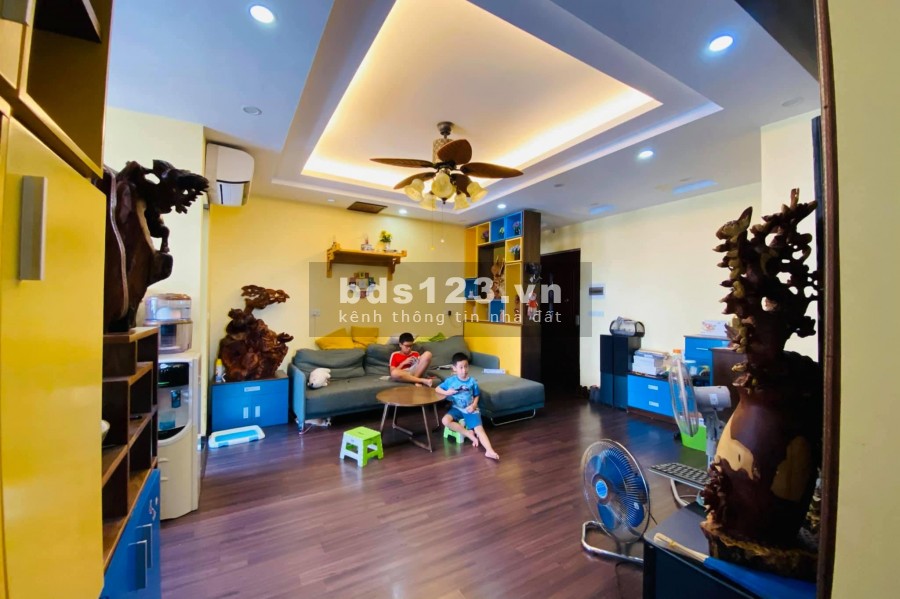 Bán căn hộ tòa trung Rice City Linh Đàm dt 67m2 2PN giá 1.75 tỷ, sổ hồng, cửa Tây tứ trạch