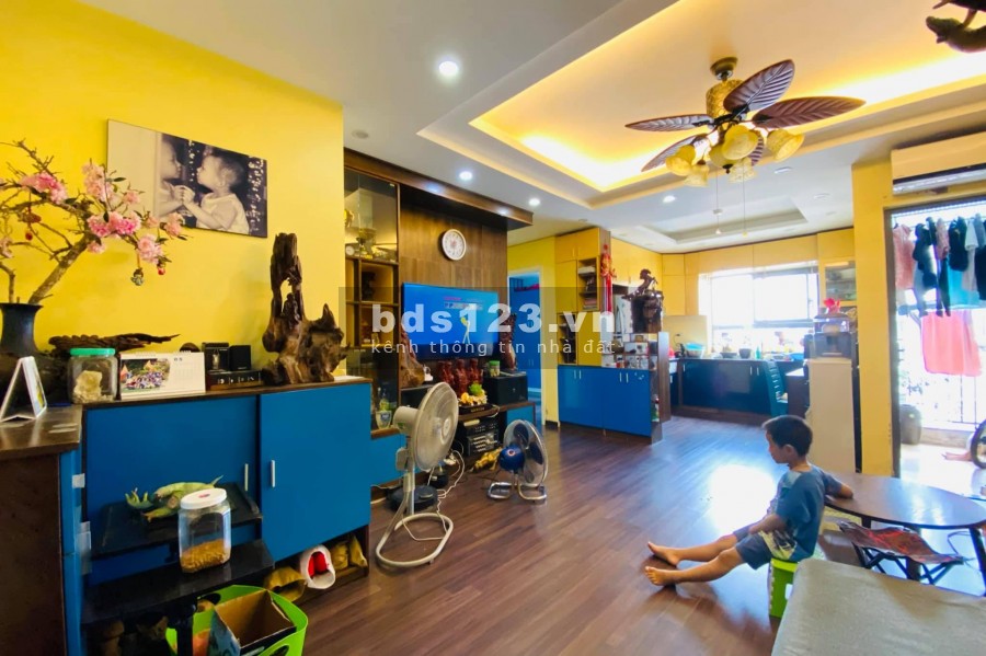 Bán căn hộ tòa trung Rice City Linh Đàm dt 67m2 2PN giá 1.75 tỷ, sổ hồng, cửa Tây tứ trạch