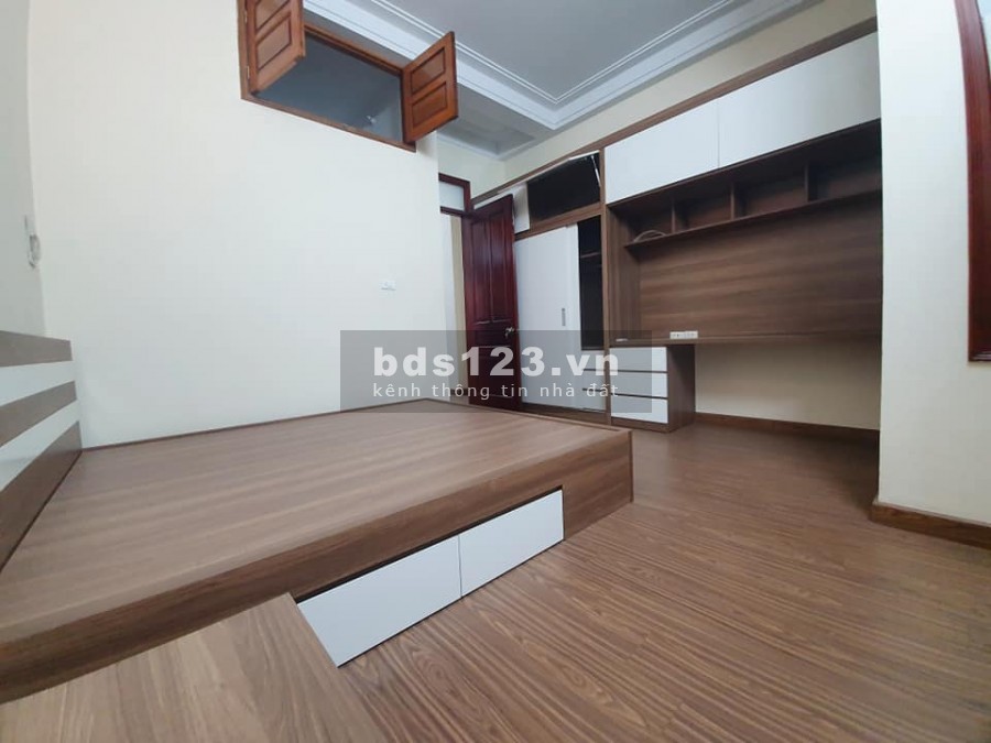 Nhà riêng Thanh Xuân 4Tx60m2, ngõ thông, tặng nội thất, giá 4 tỷ 8