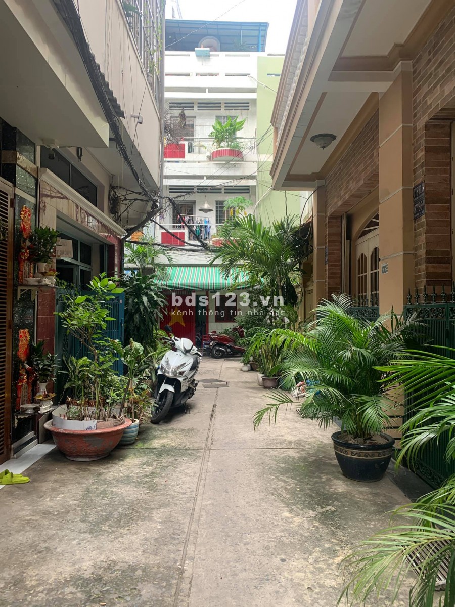 Bán Nhà Quận 5 hẽm xe hơi thông ra 2 đường lớn – Gía 7.8 Tỷ
