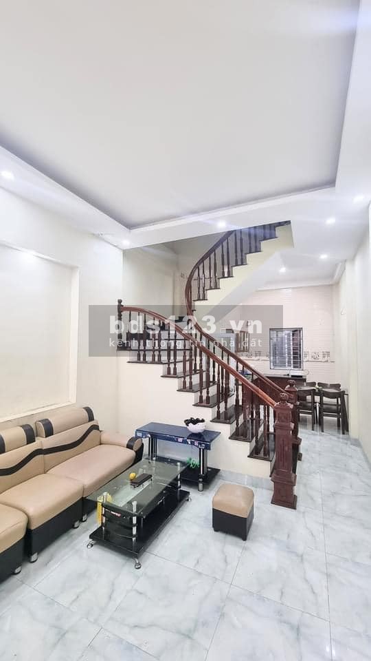 Cần Bán Nhà Thuỵ Phương, Ôtô Đỗ Cửa, DT 35m x 4 Tầng, Giá 2.7 Tỷ.