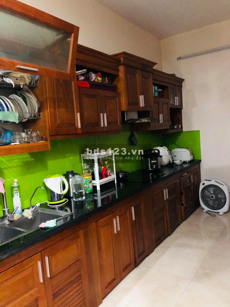 Nhà đẹp hiếm trung tâm Đống Đa 3 phòng ngủ, diện tích rộng, giá sốc