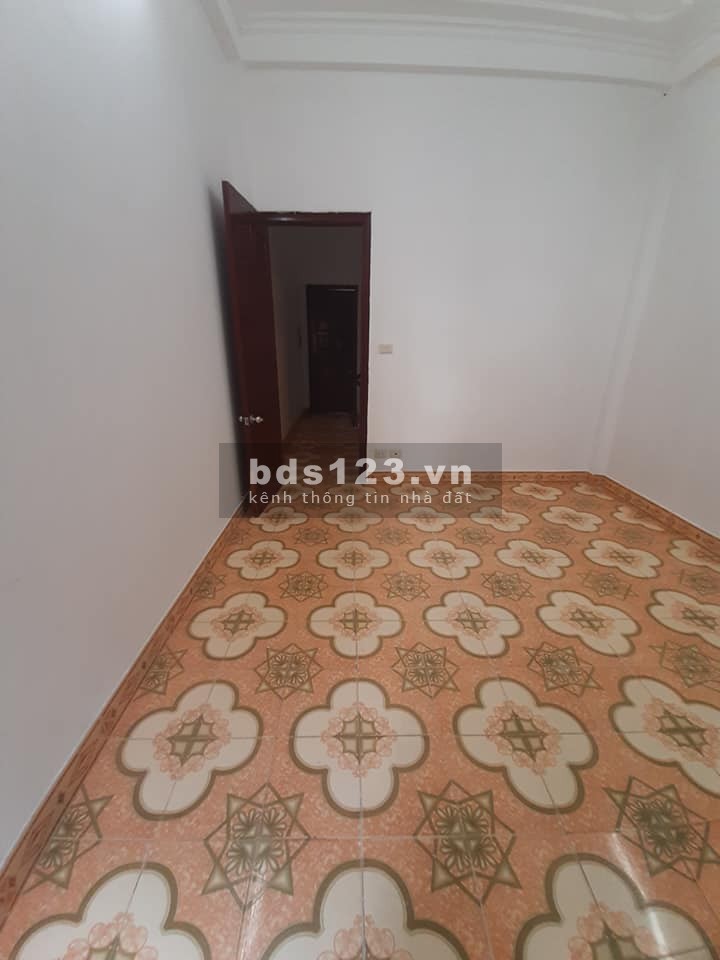 Nhà đẹp ô tô 2 thoáng mát, mt 68 Định Công Thượng 60m2 4 tầng mặt tiền 4m nhỉnh 5 tỷ.