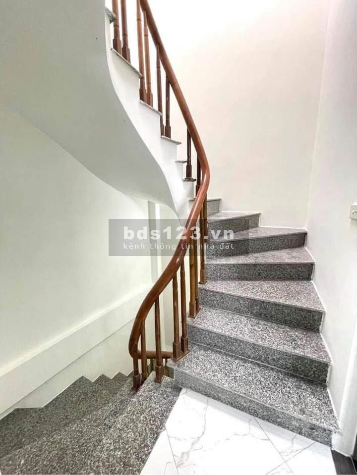 Chính chủ cần bán nhà Đào Tấn, Ba Đình, dt 54m2, nhà đẹp ở luôn, giá 5.2 tỷ