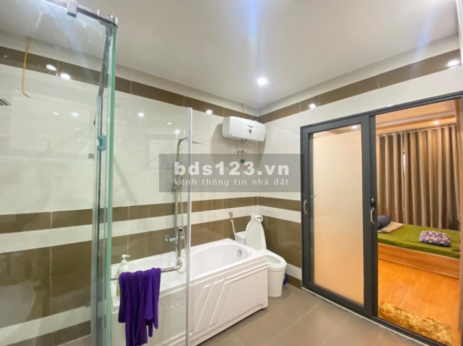 Bán gấp nhà phố Trương Định Hoàng Mai mới đẹp 50m 5 tầng mặt tiền 5,5m, giá 4,55 tỷ
