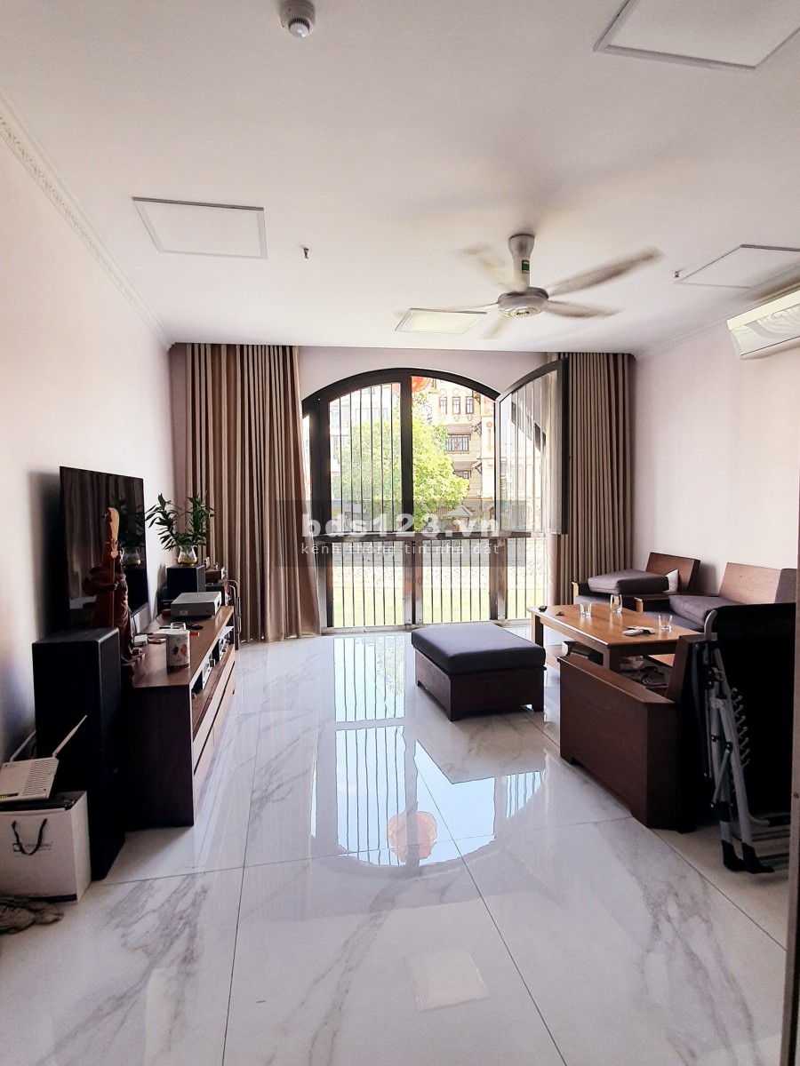 Ngọc Lâm bán nhà view ngắm Hồ Tai Trâu cực hiếm và cần bán gấp.
