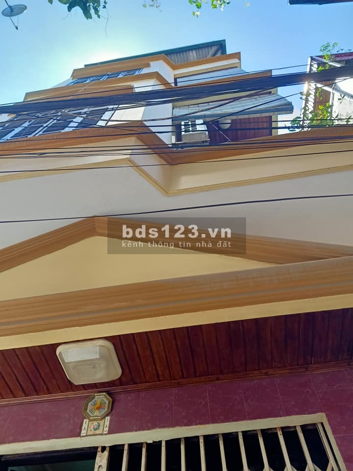 Nhỉnh 4Tỷ có nhà Lô Góc phố Đào Tấn, Quận Ba Đình. DT 43m x 4 tầng