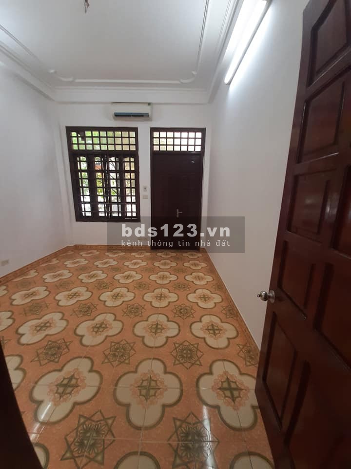 Nhà đẹp ô tô 2 thoáng mát, mt 68 Định Công Thượng 60m2 4 tầng mặt tiền 4m nhỉnh 5 tỷ.