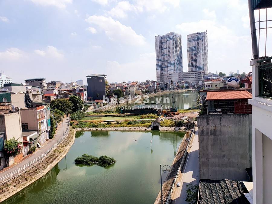 Ngọc Lâm bán nhà view ngắm Hồ Tai Trâu cực hiếm và cần bán gấp.