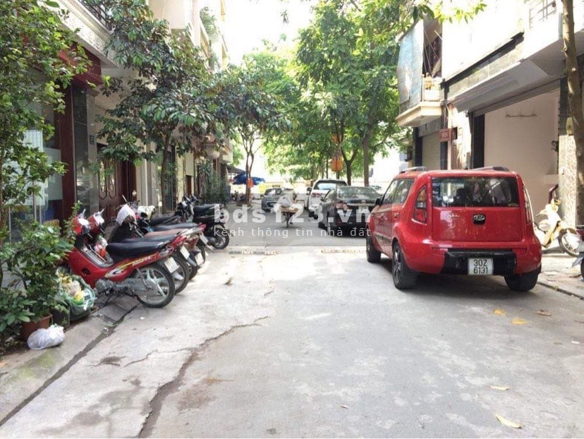 Trung Yên Cầu Giấy vỉa hè lớn, ô tô tránh kinh doanh giá 9.8 tỷ, lhcc