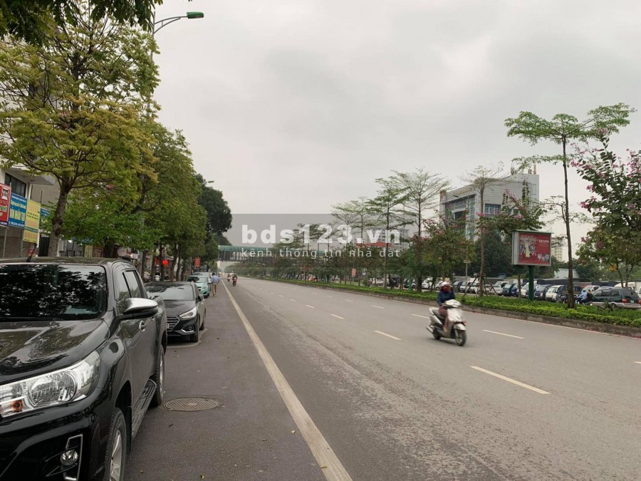 Bán Đất Ngô Gia Tự Quận Long Biên dt 47m2, R 4,1m giá bán 5,7 tỷ