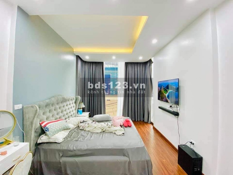 Đường Phan Trọng Tuệ, ô tô 7 chỗ vào nhà diện tích 34m, mt 4.3m,lh 0917535239