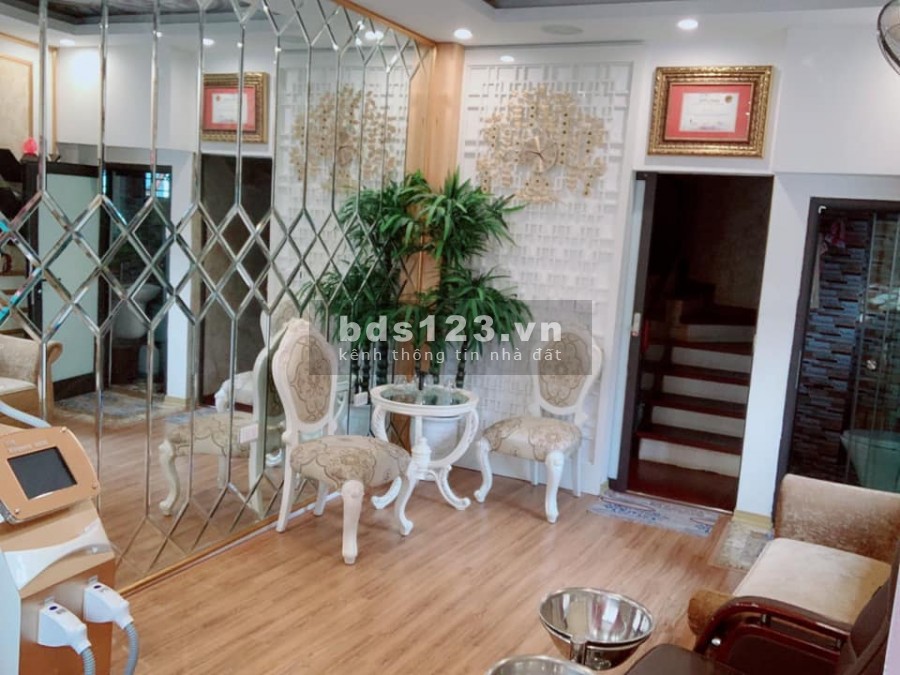 Bán nhà mặt phố Vĩnh Hồ, kinh doanh đỉnh, diện tích 30m2, giá 7.5 tỷ