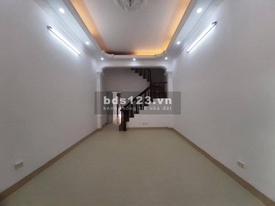Nhà đẹp ô tô 2 thoáng mát, mt 68 Định Công Thượng 60m2 4 tầng mặt tiền 4m nhỉnh 5 tỷ.