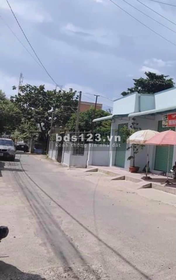Giá: 2.6 tỷ, mình cần bán Spa phường Tam Hiệp, thổ hoàn công, lh 0908113093