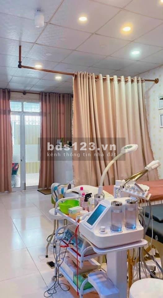 Giá: 2.6 tỷ, mình cần bán Spa phường Tam Hiệp, thổ hoàn công, lh 0908113093