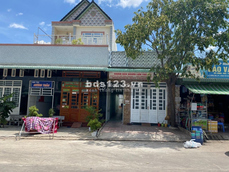 Tôi chính chủ cần bán gồm căn nhà phía trước và 4 phòng trọ kinh doanh tại Mỹ Phước 3. ngay cạnh nhà máy kẹo orion và Kum Ho