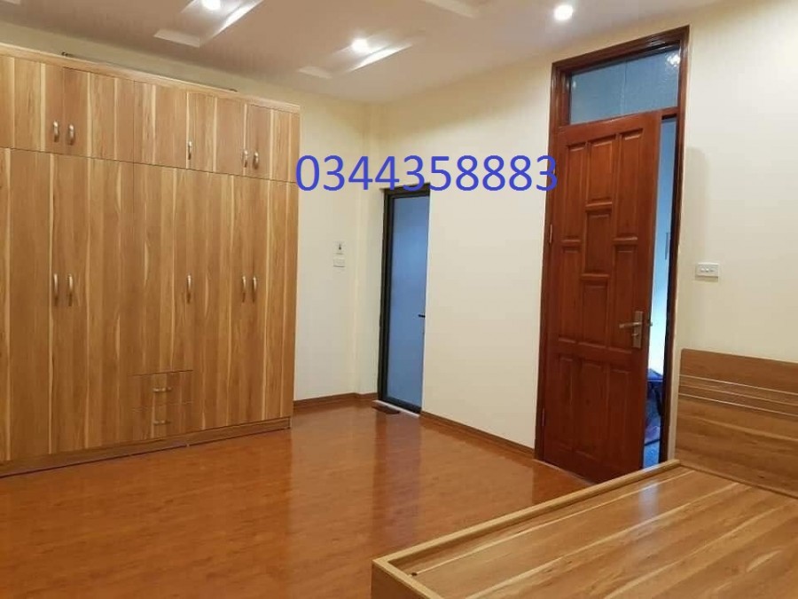 Bán nhà nguyên căn mới tinh, diện tích 37m2, 5 tầng Hai Bà Trưng Gía nhỉnh 4 tỷ