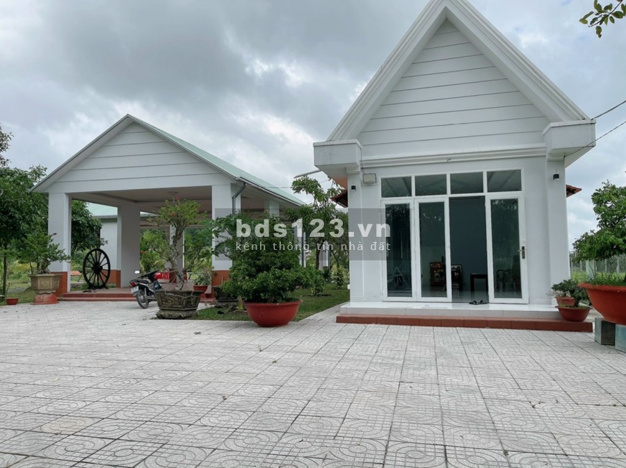 Nhà vườn Củ Chi đã hoàn thiện 100% cần bán gấp, giá 15 tỷ, lhcc