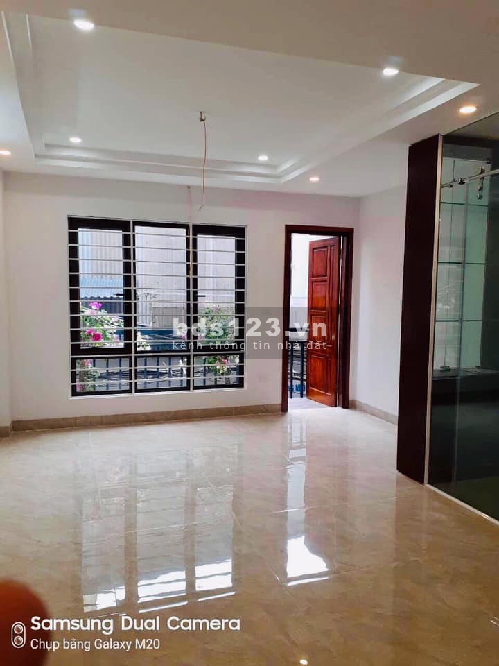 Bán nhà ngõ 10 Nguyễn An Ninh, gara ô tô 7 chỗ, mt 6m, dt 50m2, giá 6.5 tỷ, thương lượng