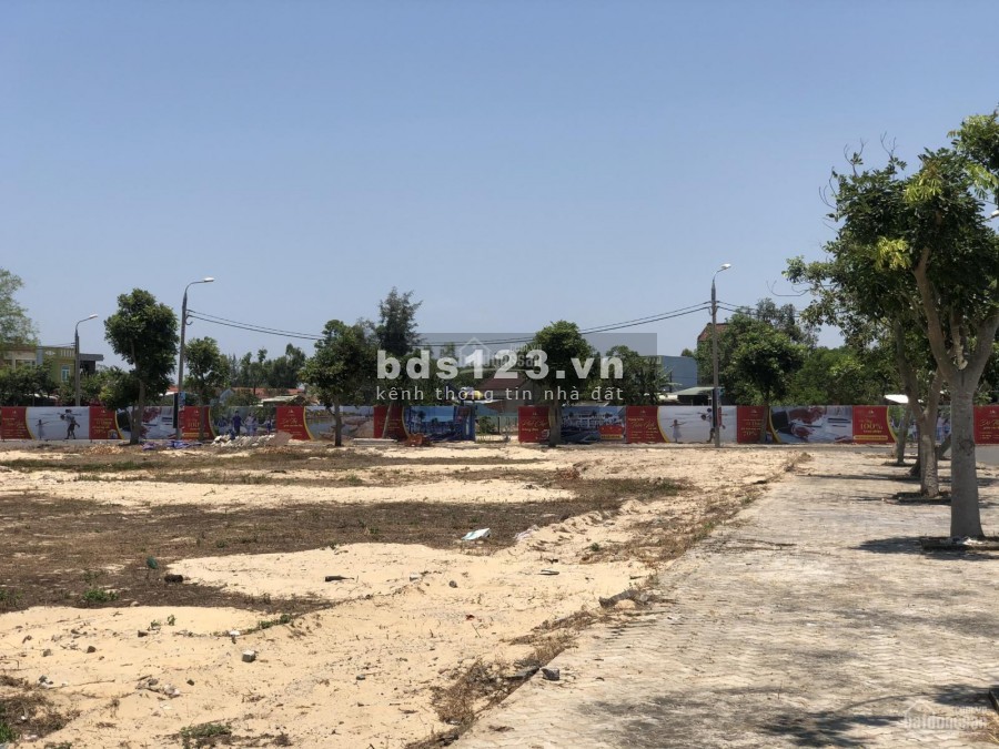 Cần tiền bán gấp lô đất nền hơn 100m2, giá chỉ từ 1.8 tỷ, lhcc