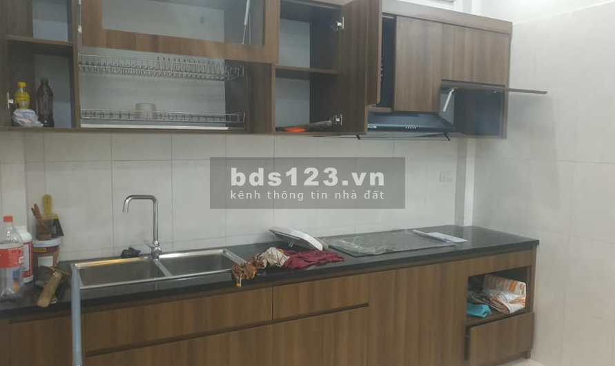 Nhà 165 Dương Quảng Hàm, Cầu Giấy ngõ 3m, 4 ngủ, 35m2, chỉ 3.7 tỷ. LH: 094.111.1357.