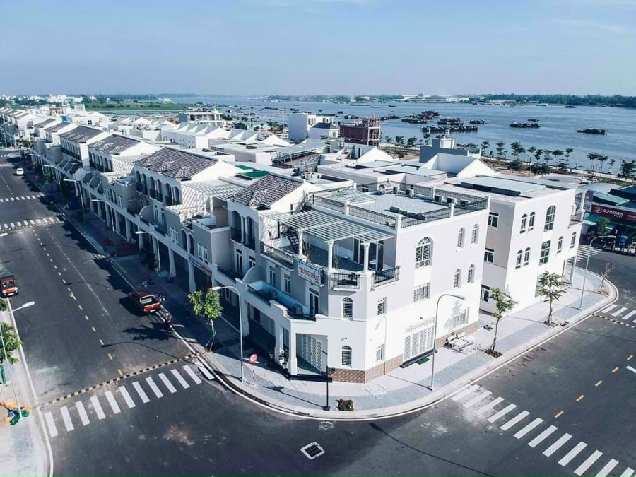 Bán nhà khu Tây Sông Hậu giai đoạn 2, khu dân trí cao, lh 0963828360