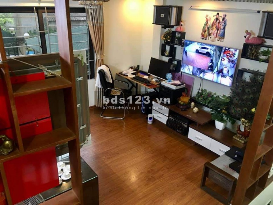 Nhà Hà Đông Khu vực tiềm năng Bám Quốc Lộ, dân đông đúc