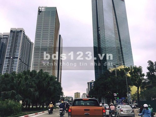 Bán nhà mặt phố Liễu Giai Ba Đình, DT 320m2,Lô góc,MT 10m giá 200 tỷ LH 0968990560