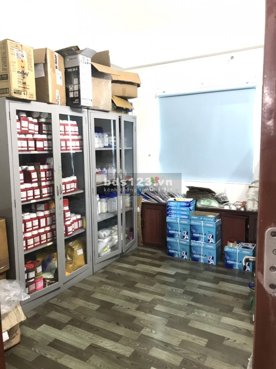 Bán căn hộ view hồ VP6 Linh Đàm. LH chính chủ:0866680225 (Miễn trung gian)