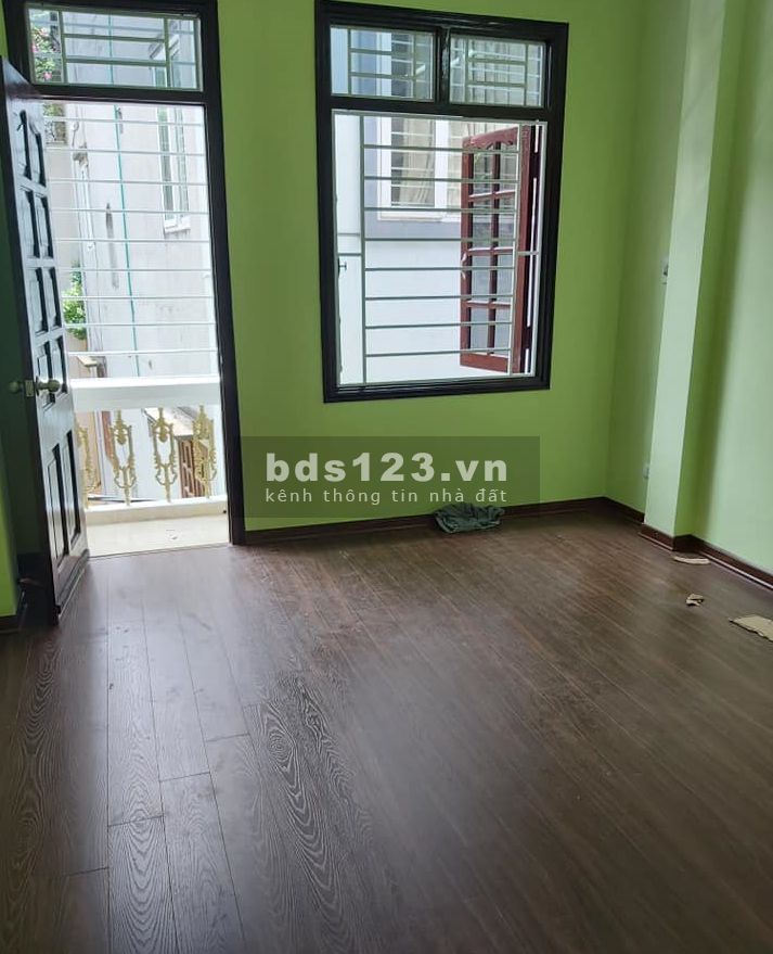 Nhà 165 Dương Quảng Hàm, Cầu Giấy ngõ 3m, 4 ngủ, 35m2, chỉ 3.7 tỷ. LH: 094.111.1357.