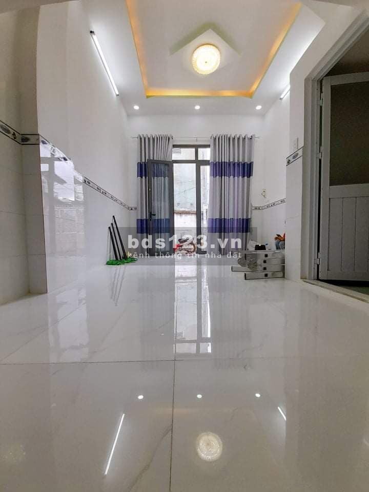Chỉ 2.95 tỷ HXH Phạm văn Chiêu diện tích 24m2, dt 3.5x7, phường 14 Gò Vấp