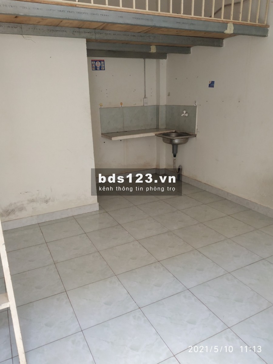 Phòng đầu dãy Thạnh Lộc 37 Q.12 gần CĐ Điện lực Bxe buýt 03. Mầm non Tân Việt Mỹ