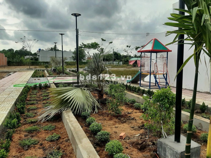 Nhà cần bán 1 trệt 1 lầu nhà xinh home garden nằm trên đường đinh đức thiện