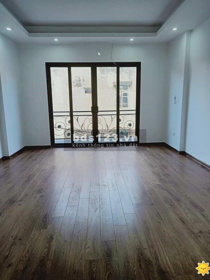 Bán 5 căn nhà phân lô mới xây Thụy Phương ôtô đỗ cửa, 5 tầng, thiết kế hiện đại, sang trọng.