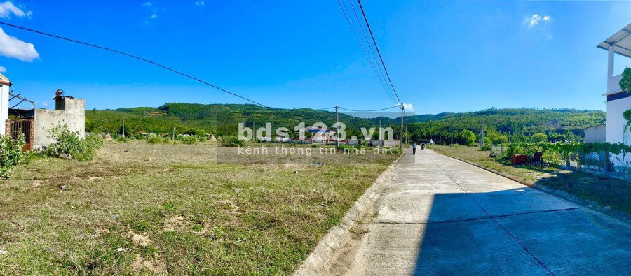Bán đất sổ đỏ Tuy An Phú Yên ngay quốc lộ 1A cách biển 4 km giá chỉ 3 triệu/m2