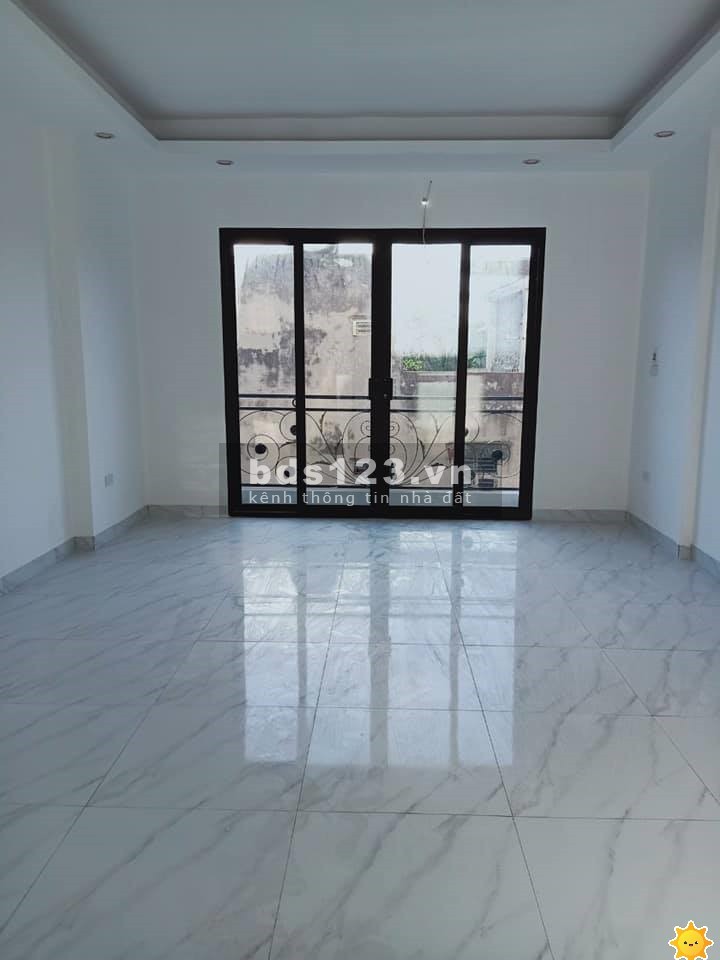 Bán 5 căn nhà phân lô mới xây Thụy Phương ôtô đỗ cửa, 5 tầng, thiết kế hiện đại, sang trọng.