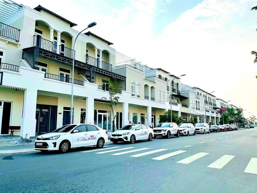 Bán nhà khu Tây Sông Hậu giai đoạn 2, khu dân trí cao, lh 0963828360