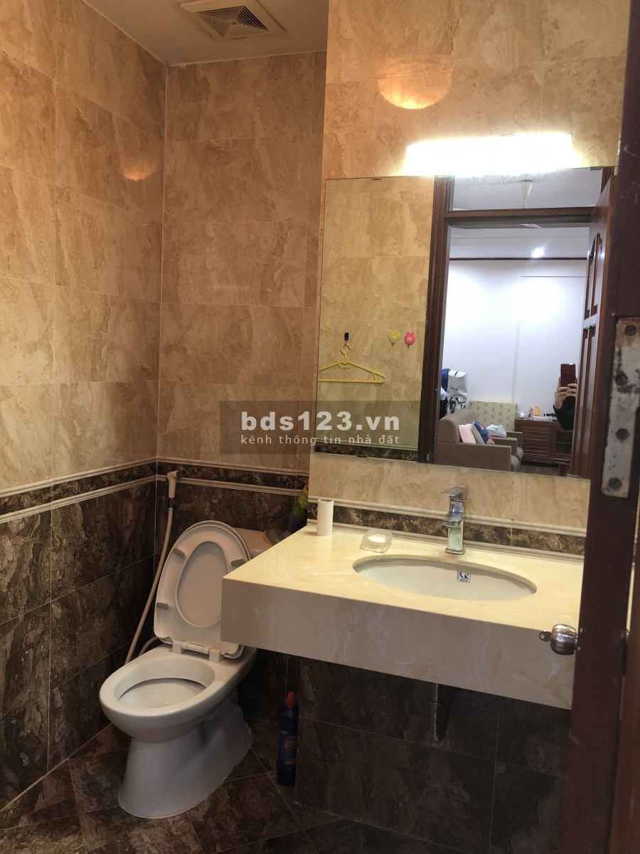 Chính chủ thuê căn hộ chung cư 03 tòa 17T10 Hoàng Đạo Thúy: 85m2, 2PN, đủ đồ sịn, 9.5tr (MTG)