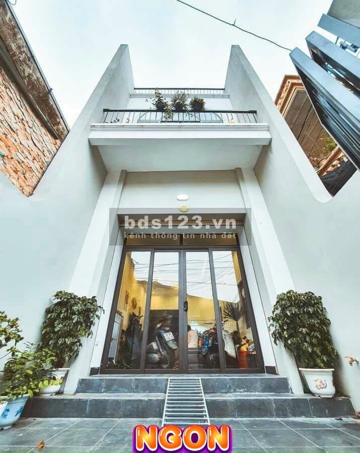 Bán nhà phố Nguyễn Thượng Mẫn, TP HD, 70m2, 2.5 tầng, gara ô tô, 2 ngủ, chỉ 2.6 tỷ
