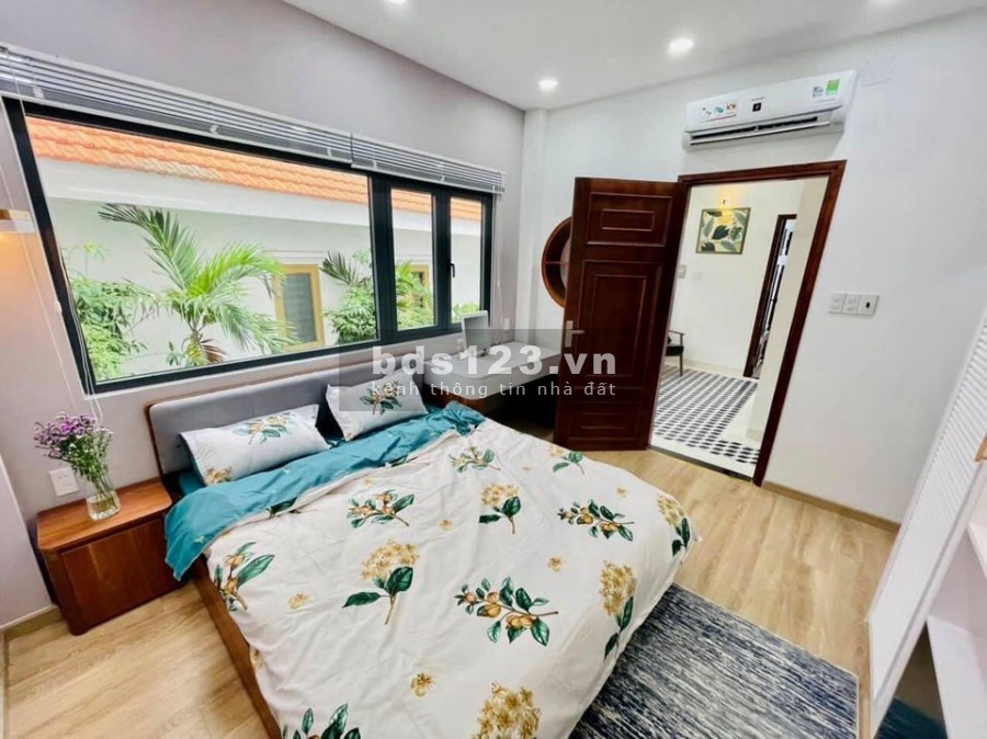 Nhà 37m2 X 5 tầng phố Vip Đào Tấn, ngõ thông nhà cực đẹp, lhcc