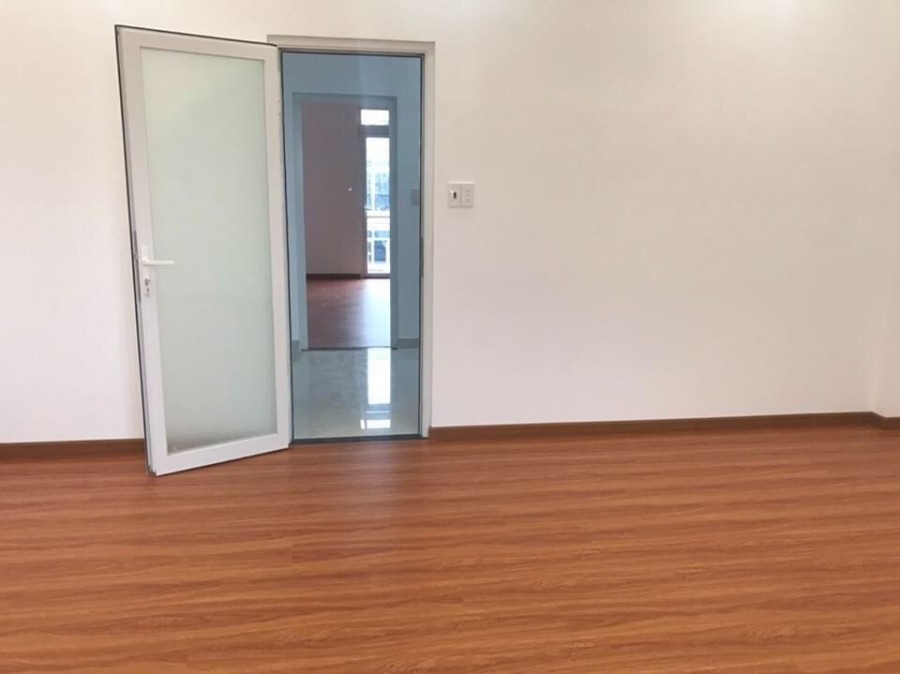 Cần Bán Gấp Nhà 90m2 Gần Chợ Bình Chánh, sổ hồng riêng, ngân hàng cho vay 50-70%