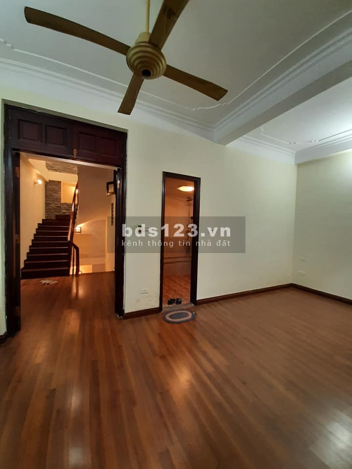 Ngõ 73 Nguyễn Trãi hiếm nhà bán dt 60m2, mt 9m, phân lô dân trí cao, kinh doanh, giá 6.5 tỷ