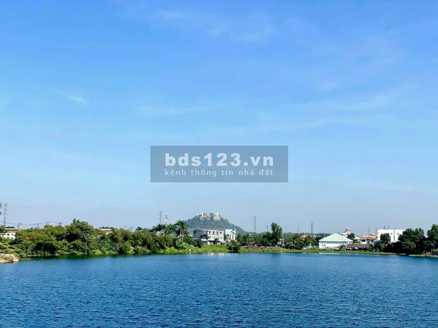 Căn hộ view hồ tuyệt đẹp tại khu Đông Sài Gòn, giá bán 2.5 tỷ