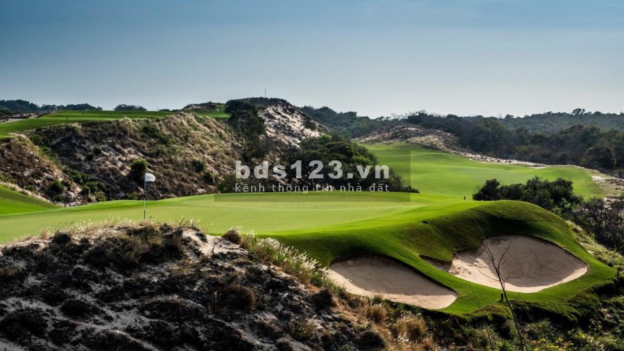 Biệt thự view biển Hồ Tràm Strip, ngay liền kề casino, nhận ngay thể thành viên the bluffs LH 0931442567