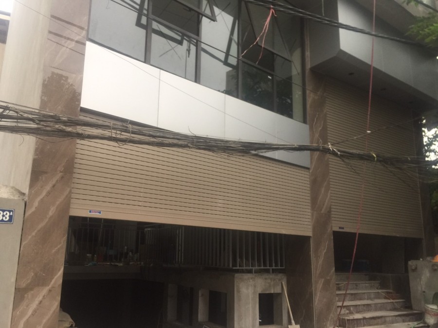 Bán tòa nhà văn phòng mặt đường Võ Chí Công, giá bán 3.5 tỷ, lhcc