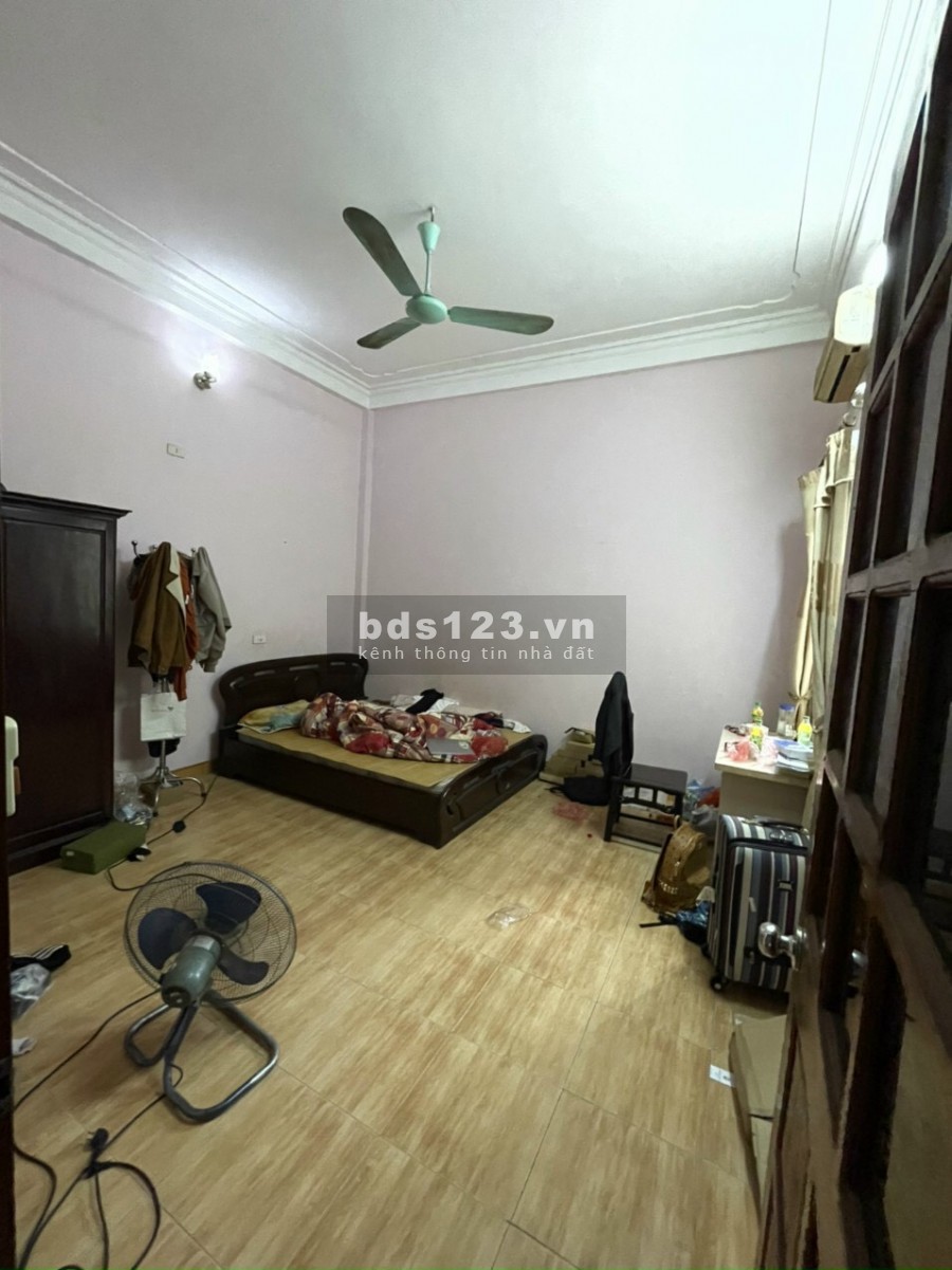 Bán gấp nhà 70m2 x2T, NỞ HẬU, MT 4.1m -Trích Sài, Hồ Tây-Giá đầu tư CHỈ 5.4 tỷ